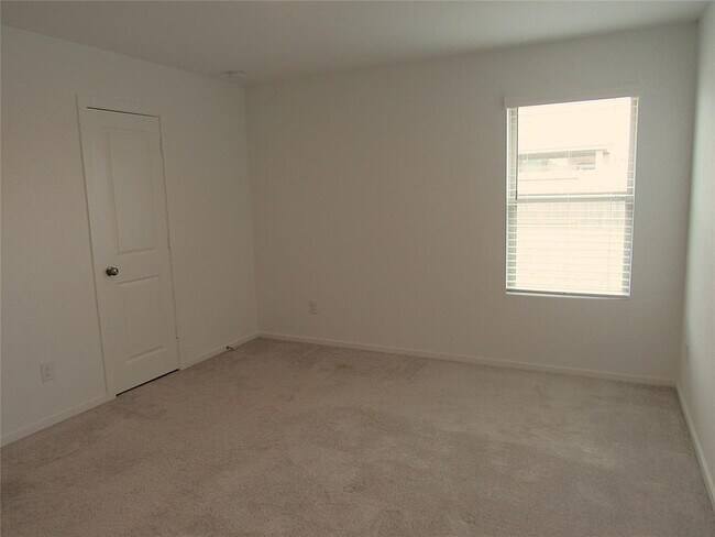 Building Photo - 5202 Sunvalley Bend Dr