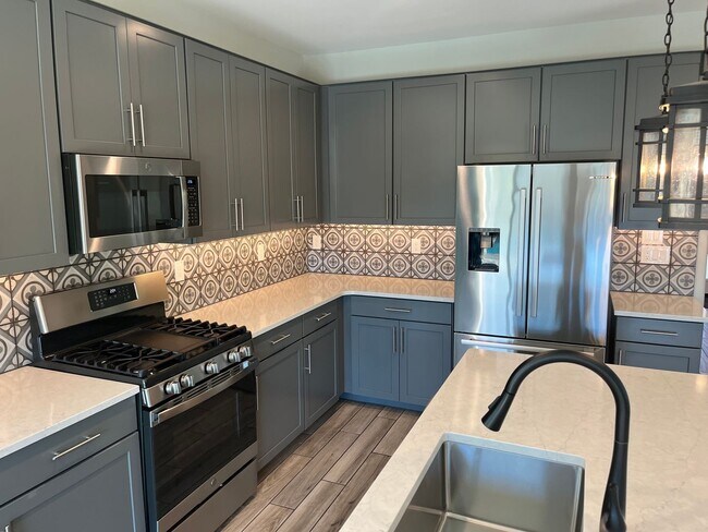 Building Photo - 17430 N 184th Ln