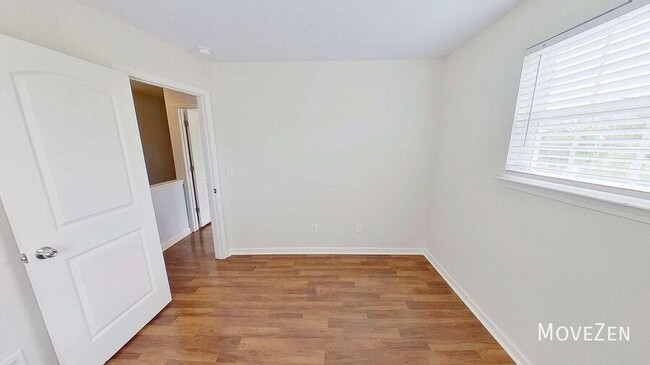 Building Photo - 1637 Brownairs Ln