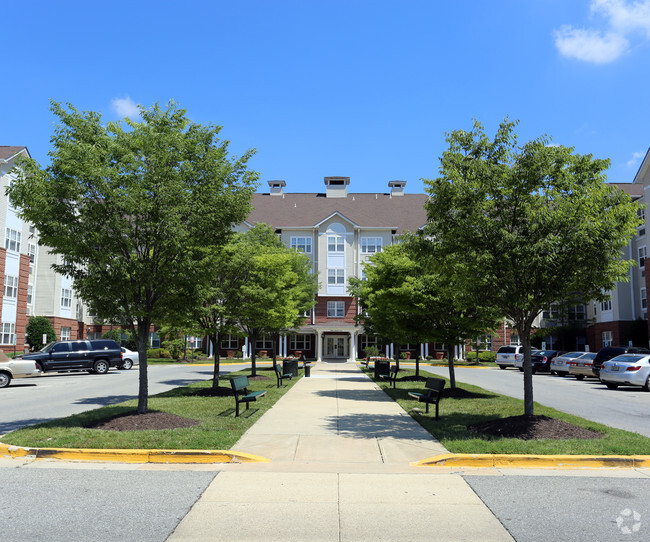 Building Photo - Windsor Crossing Senior Apartments, 62+