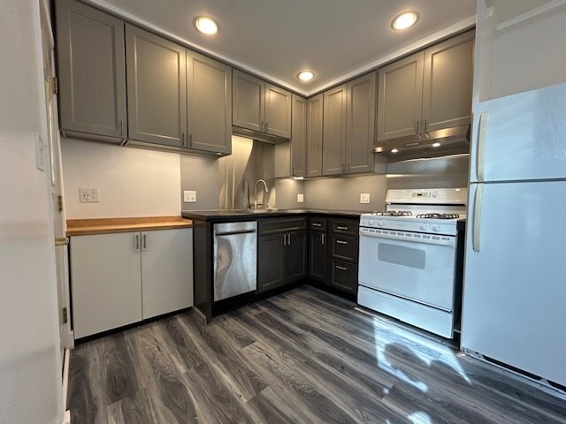 Building Photo - 1229 Leon Pl