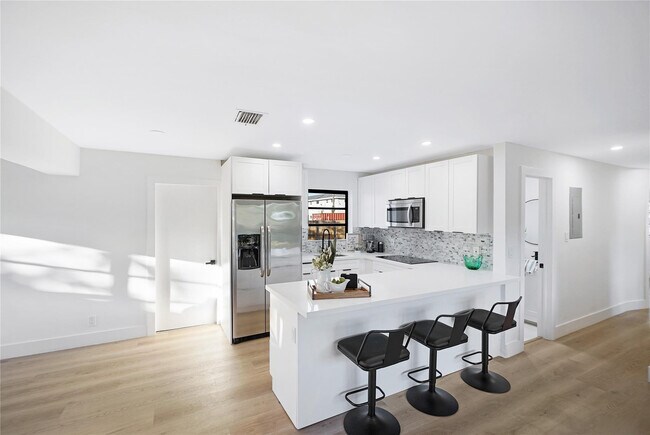 Building Photo - 3613 SW 1st St