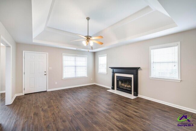 Building Photo - 200 Stirling Bridge Dr