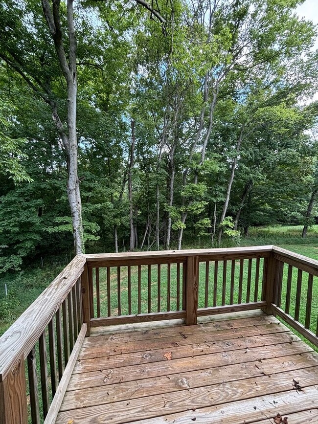 Building Photo - Just like New townhome for Rent!