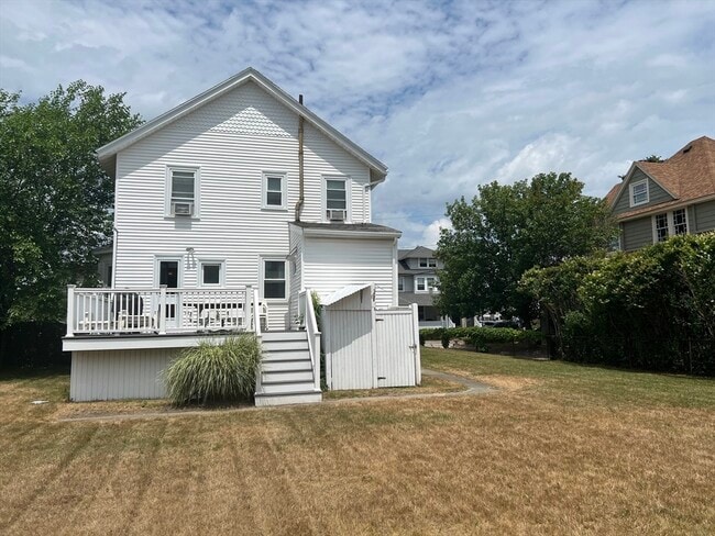 Building Photo - 138 Kenberma St