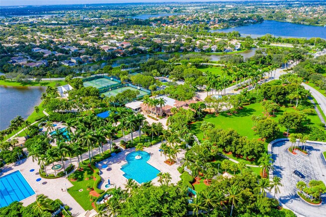 Building Photo - 17030 NW 19th Ct