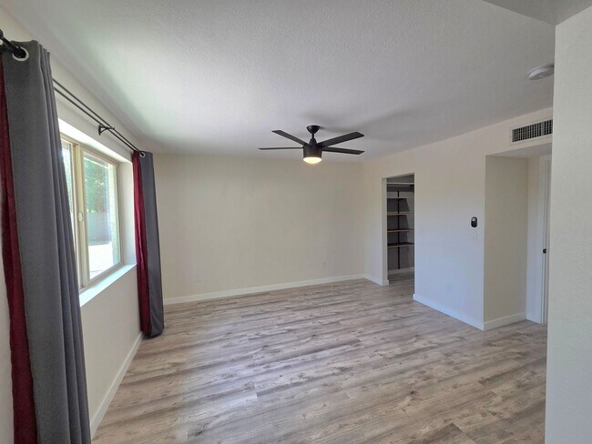 Building Photo - Beautiful 3 bedroom / 2 bath in Scottsdale!