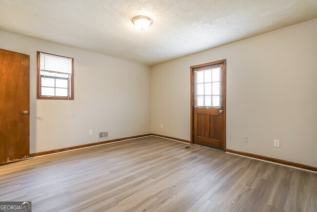 Building Photo - 4790 Old Briar Trail