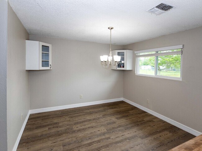 Building Photo - 6315 Avenue T