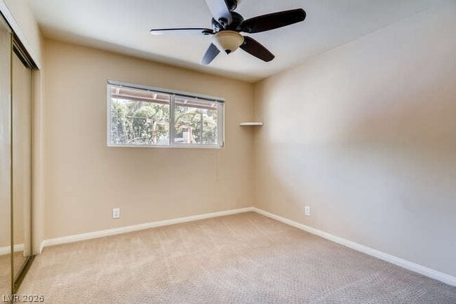 Building Photo - 1505 Strong Dr