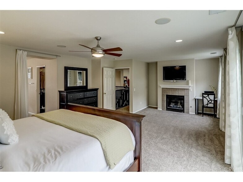 Building Photo - 26426 Mare Ln