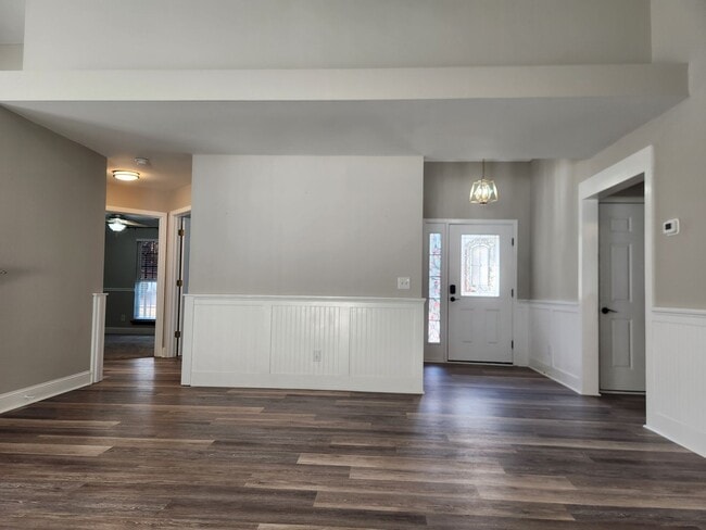 Building Photo - Tastefully updated 3 Bedroom 2 Bath home in The Arbors of Pooler!