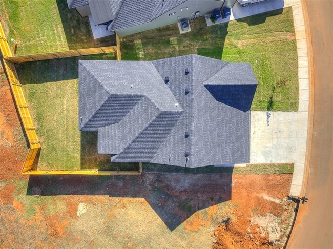 Building Photo - 2633 Crescent Ave