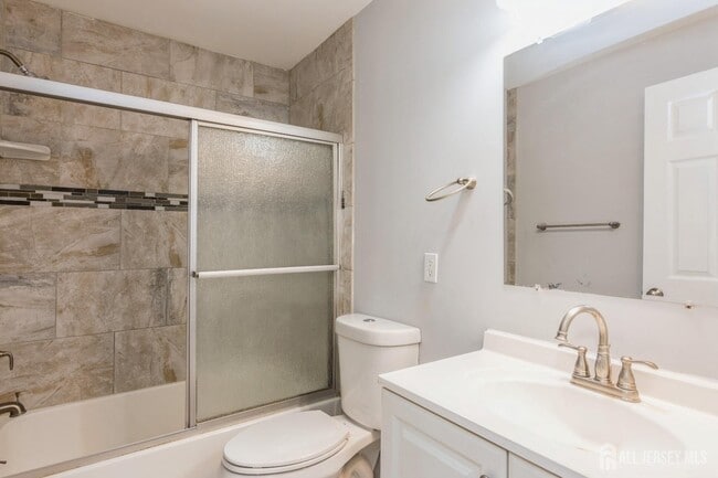 Building Photo - 705 Sunshine Ct