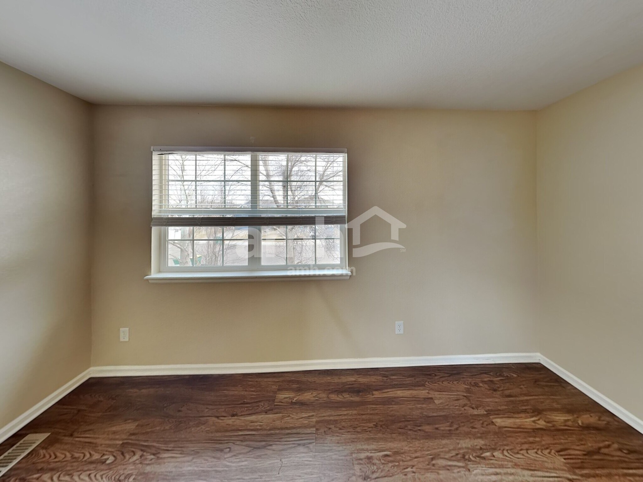 Building Photo - 6213 Westview Cir