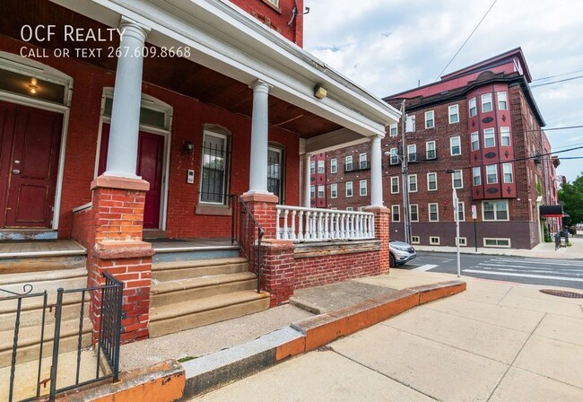 Building Photo - 2 Bed West Powelton Apartment