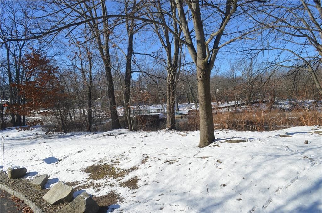 Building Photo - 31 Devereux Ave