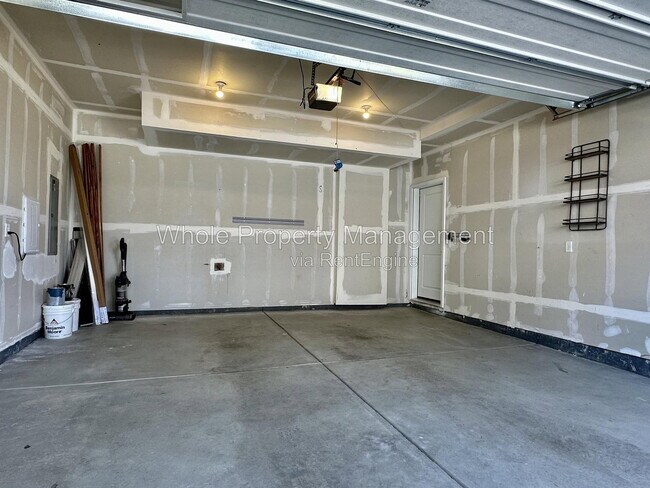 Building Photo - 1580 W 68th Ave
