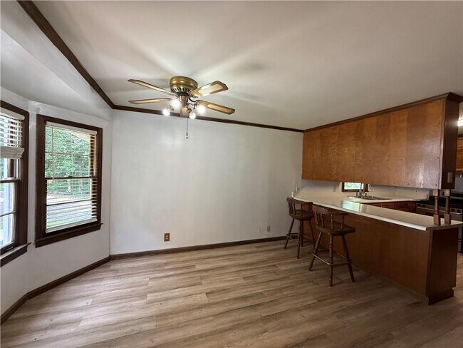 Building Photo - 6271 Mountain Ct SE