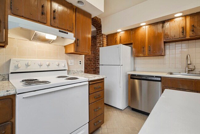 Interior Photo - 170-172 Park Street