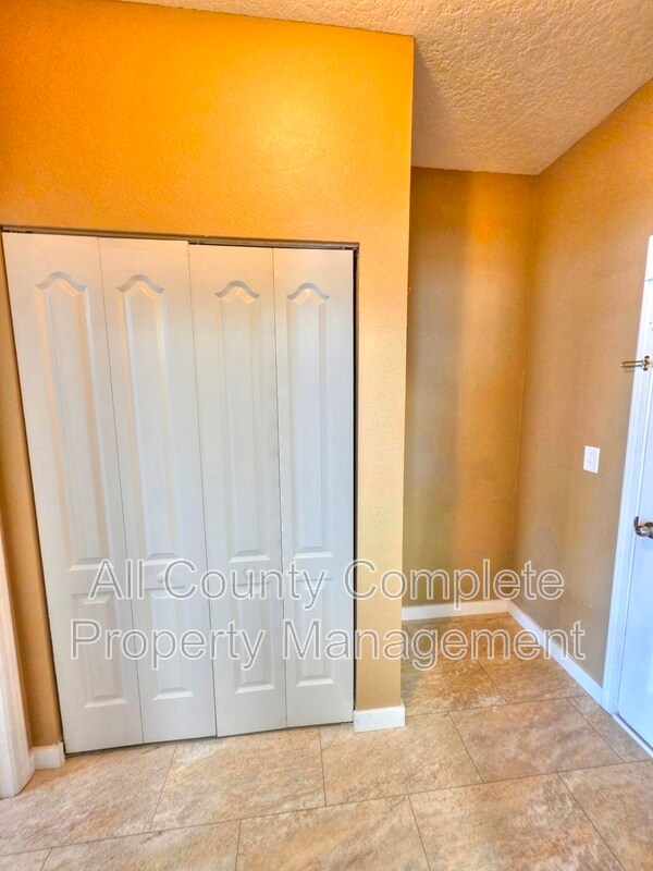 Building Photo - 8595 Dylan Michael Dr