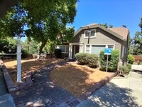 Building Photo - Highly Desirable Historical 3 Bed, 2 Bath ...