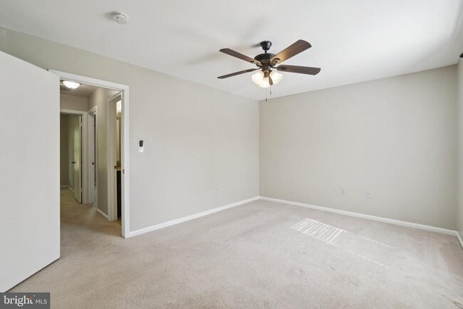 Building Photo - 10228 Roberts Common Ln
