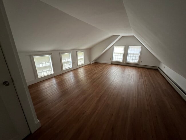 Building Photo - 618 Shearer Hill Rd