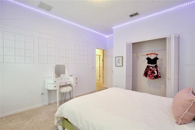 Building Photo - 8869 Atwater Loop