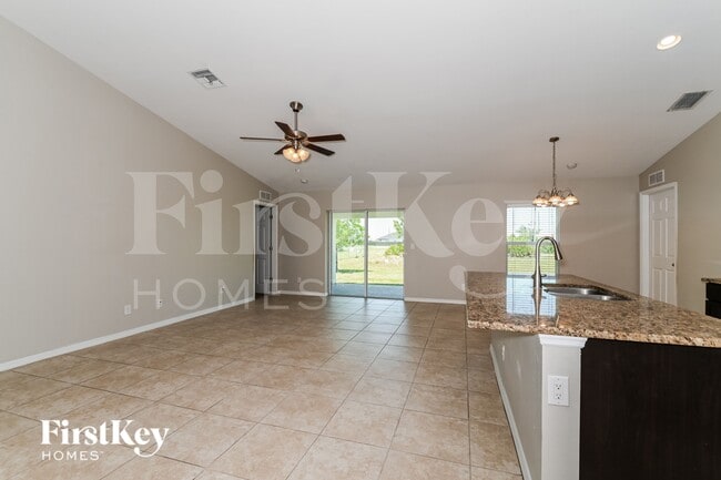 Building Photo - 1023 NW 22nd Terrace