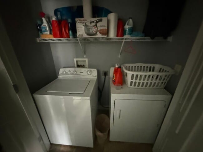 Building Photo - 1731 Aden Lane