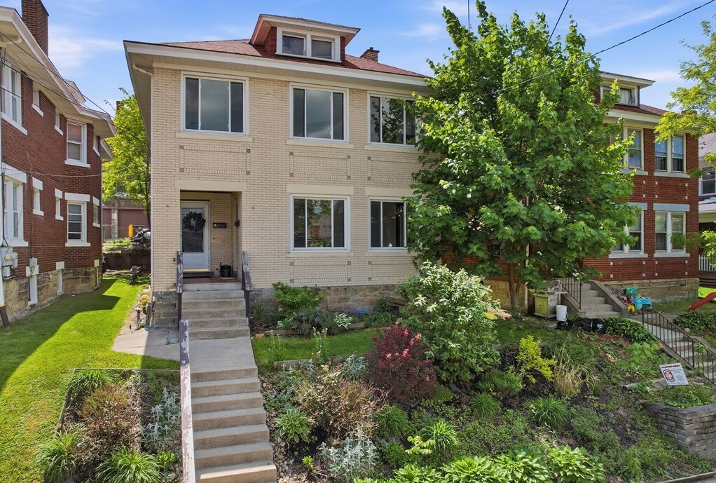 Building Photo - 2927 Mattern Ave