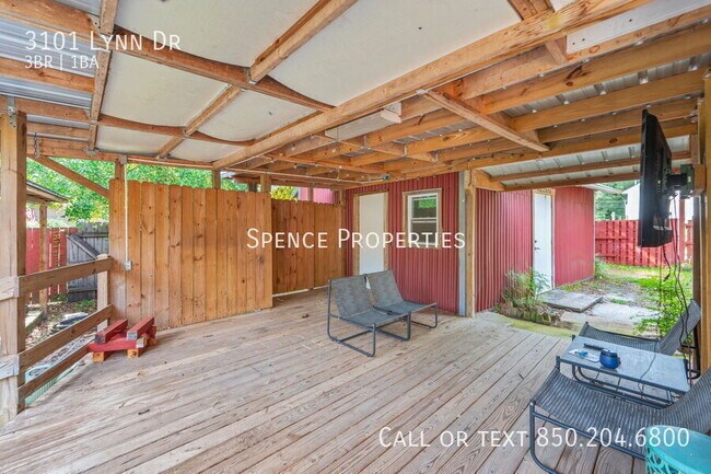 Building Photo - 3101 Lynn Dr