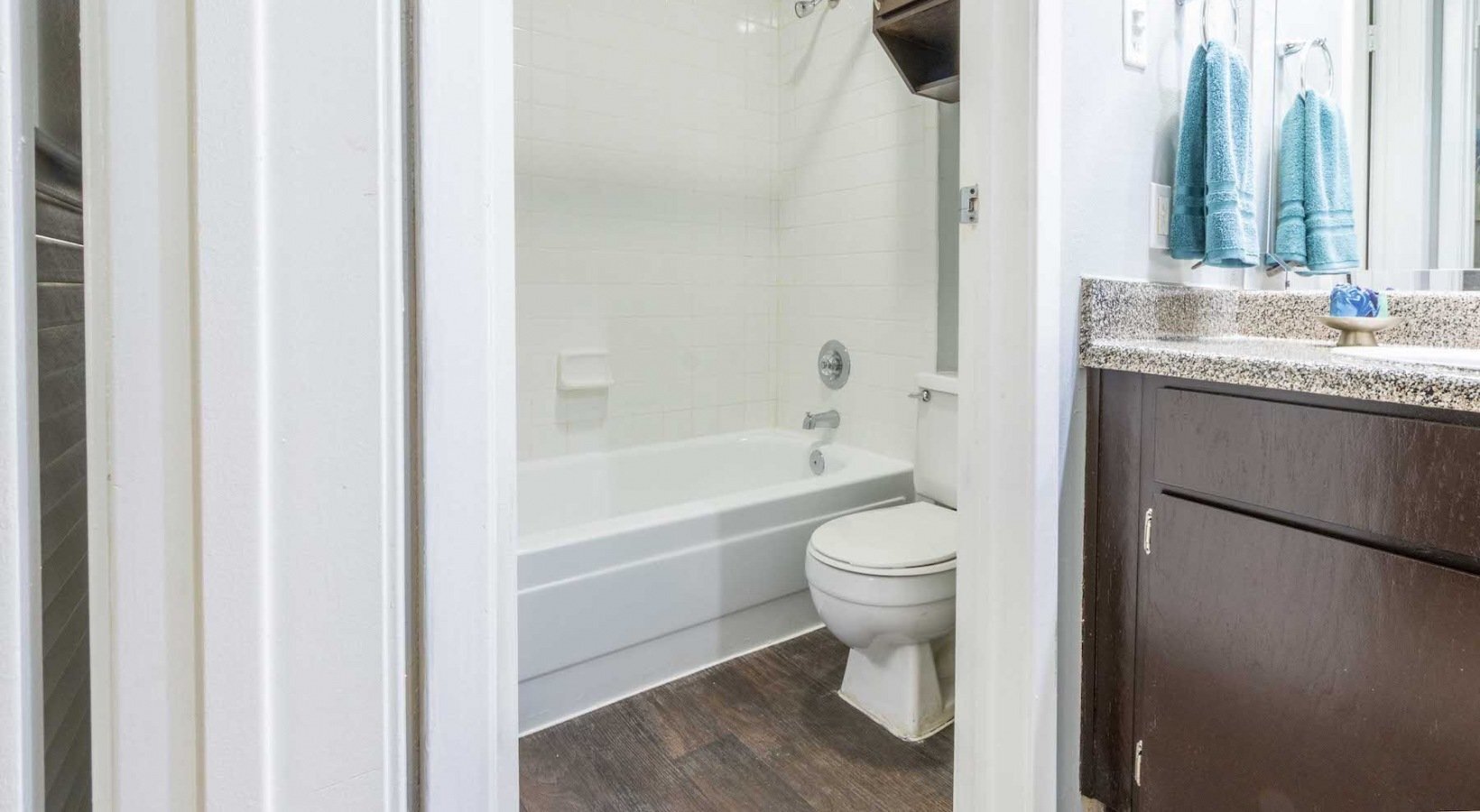 Building Photo - 1249 Enclave Cir