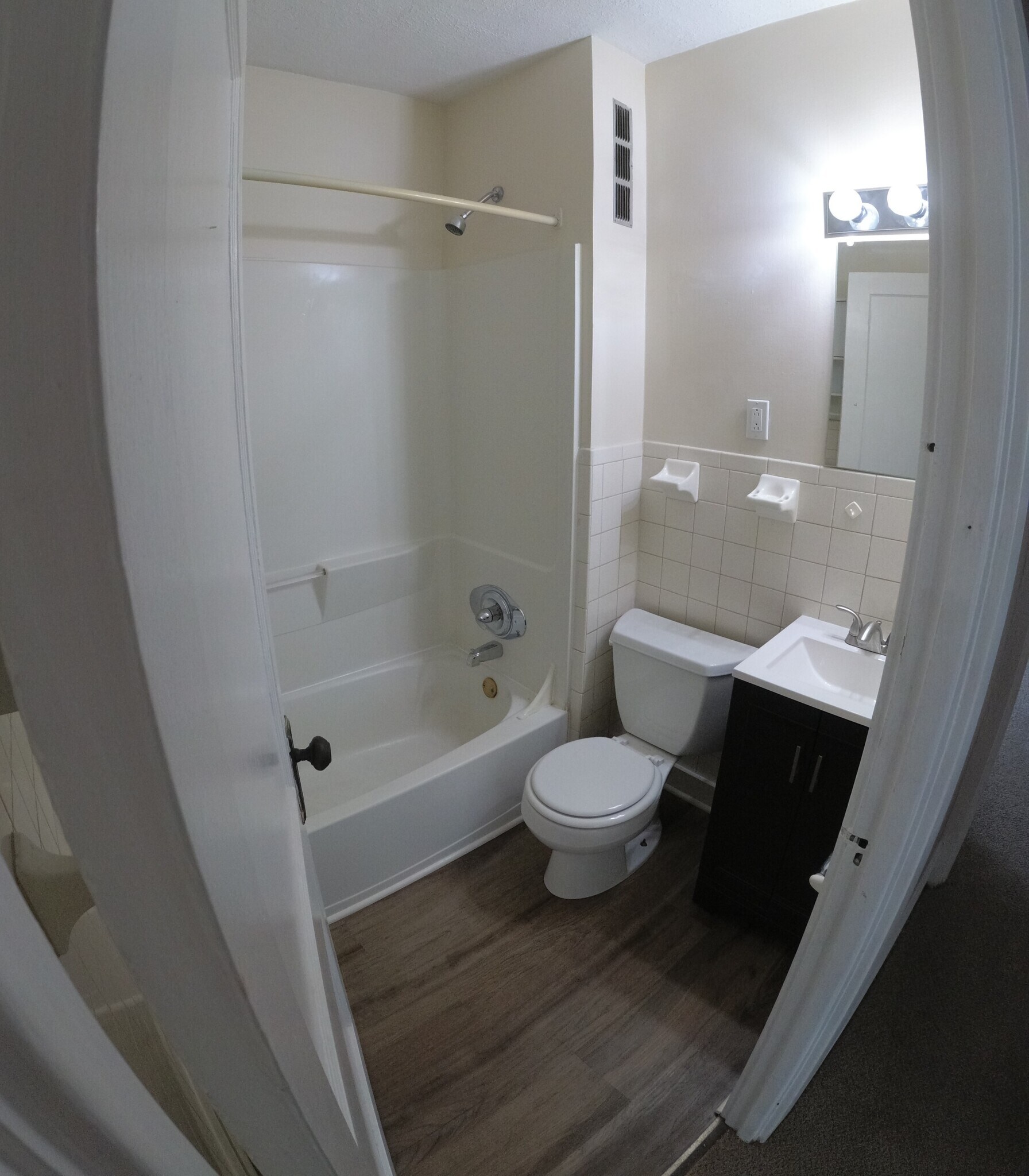 Bathroom - 1026 W 30th St