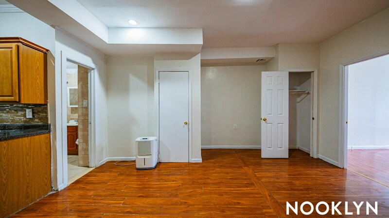 Building Photo - 445 Liberty Ave