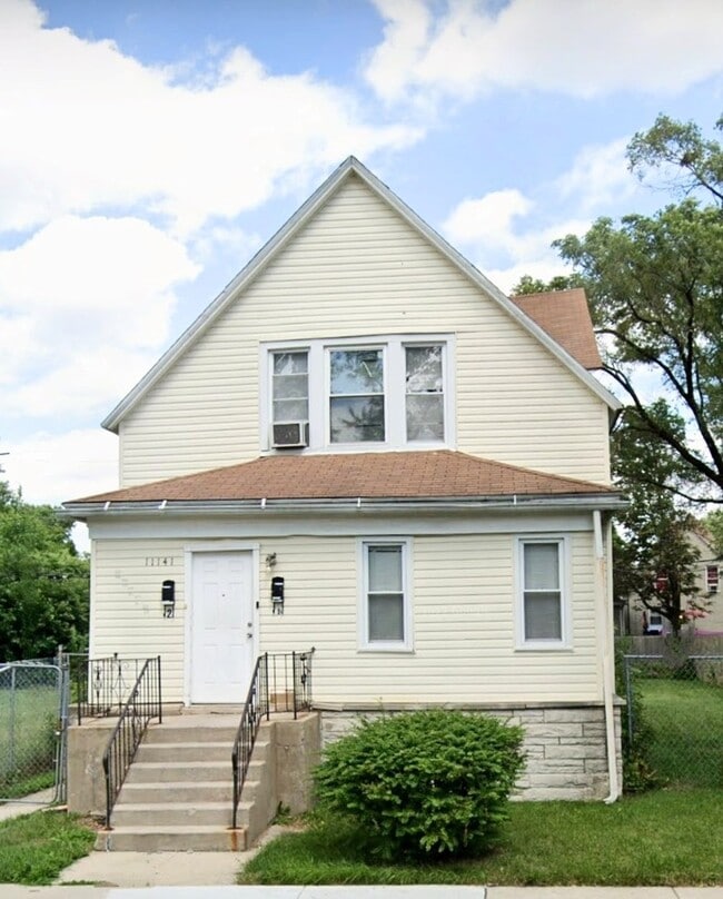 Building Photo - 11141 S Normal Ave
