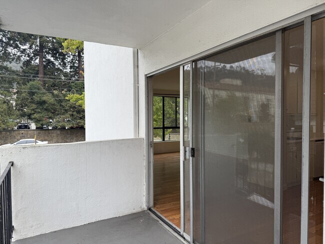 Building Photo - 2632 Warring St