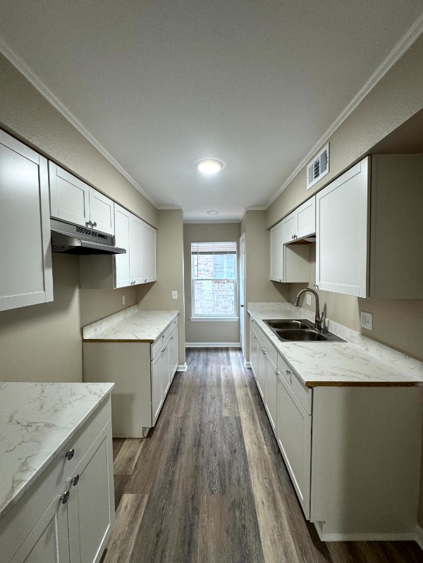 Building Photo - 1634 Clear Lake Ave