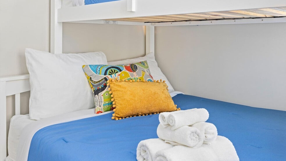 Building Photo - 54 Wesley Rd