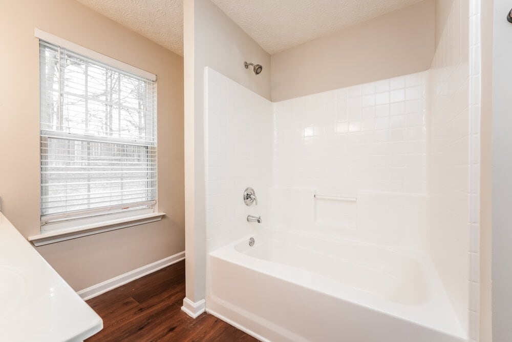 Building Photo - 1122 Alysum Ave SE