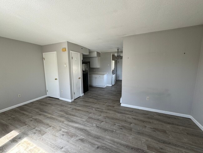 Building Photo - 60 Plainfield Ave