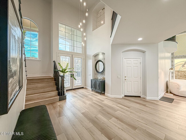 Building Photo - 5816 Painted Pony Cir