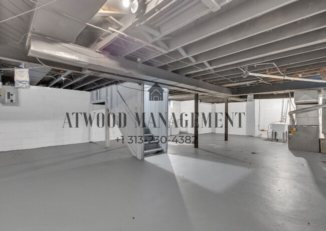 Building Photo - This beautifully updated 3-bedroom, 1-bath single-family home is ready for move-in!