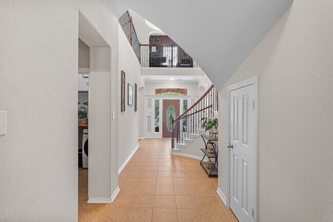 Building Photo - 2153 Summit Mist Dr