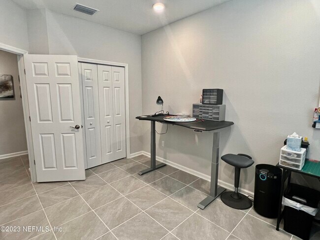 Building Photo - 5627 Hampton Creek Rd