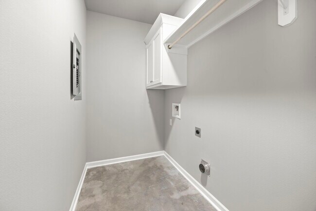 Building Photo - 18627 Greenwell Springs Rd