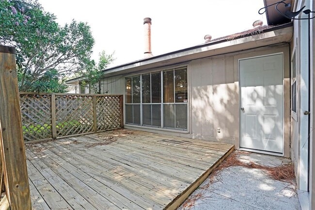 Building Photo - 1302 Silver Morning Dr