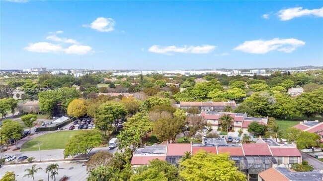 Building Photo - 10003 Costa Del Sol Blvd