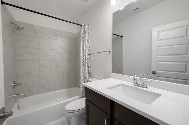 Building Photo - 30926 Vintage Crk Ln